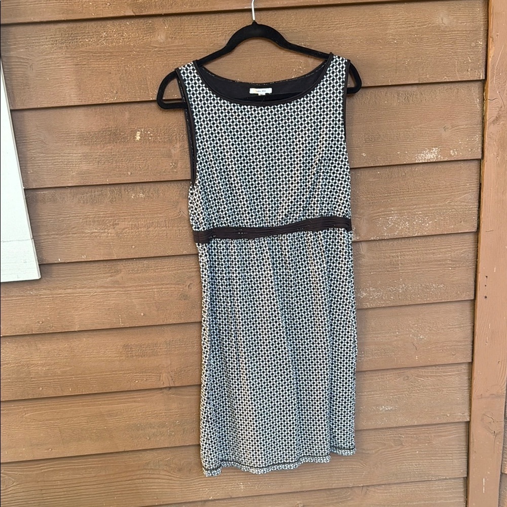 Sophie Max Black and White Sleeveless Sheath Dress